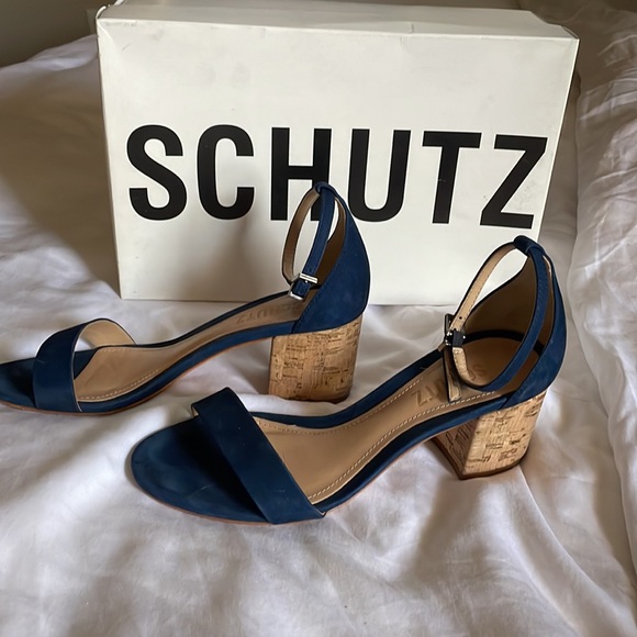 Schutz size 6 heeled sandals - Picture 2 of 6